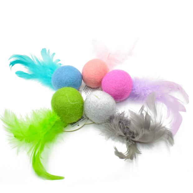 Multipet Felt Ball With Feather Cat Toy Assorted Colours